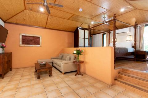 Deluxe Studio