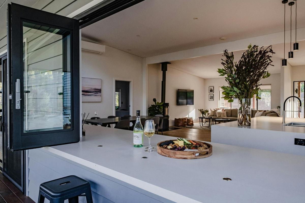 Residence balcony/kitchen cafe windows