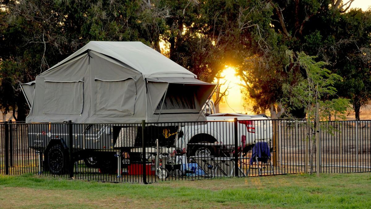 Fenced Pet Friendly Powered Camping Site