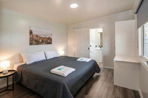One Bedroom Cabin