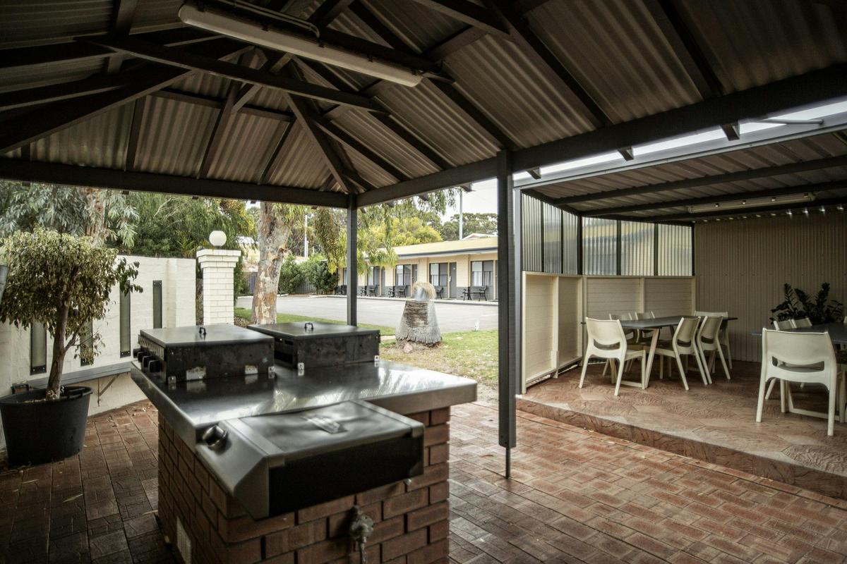 Bayview Motel