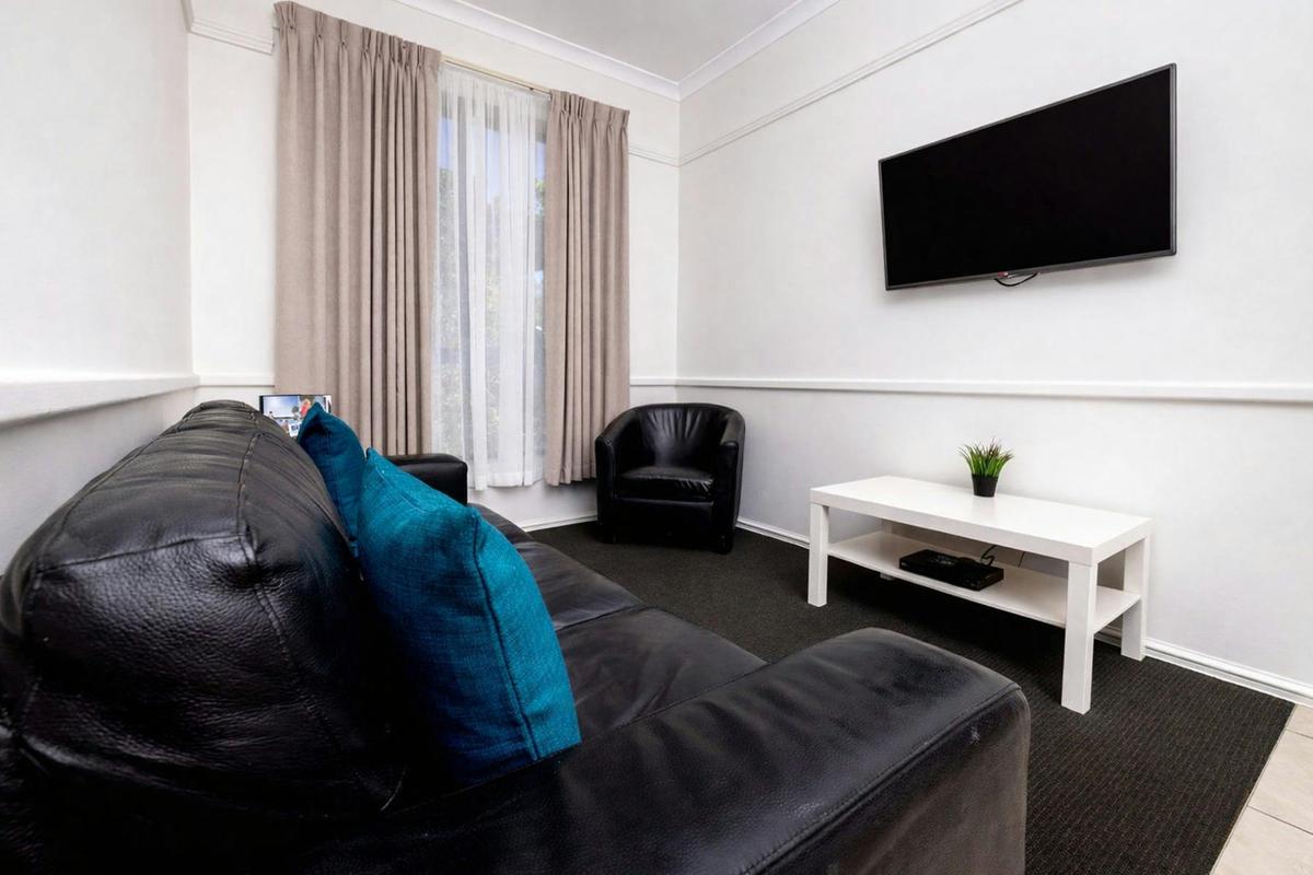 2 Bedroom Duplex