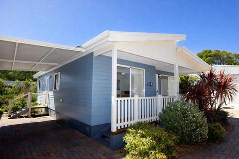 2 Bedroom Holiday Home
