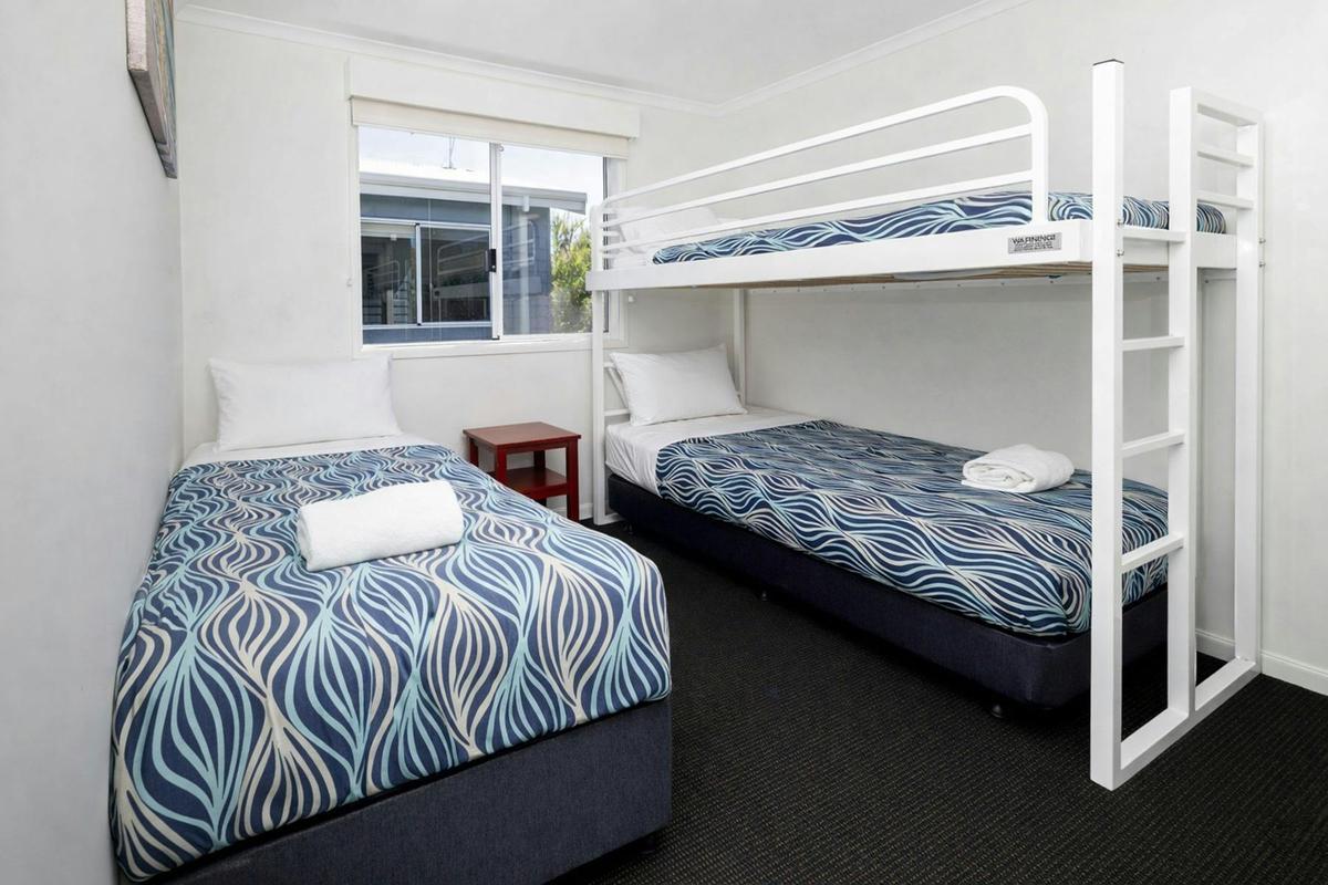 2 Bedroom Holiday Home