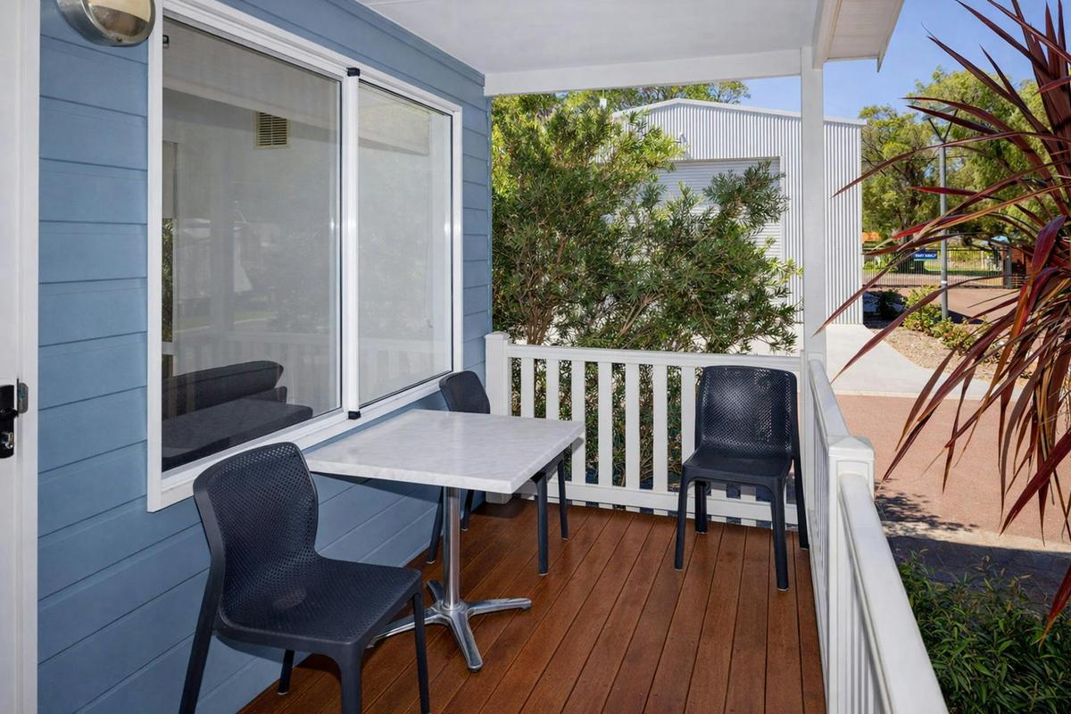 2 Bedroom Holiday Home