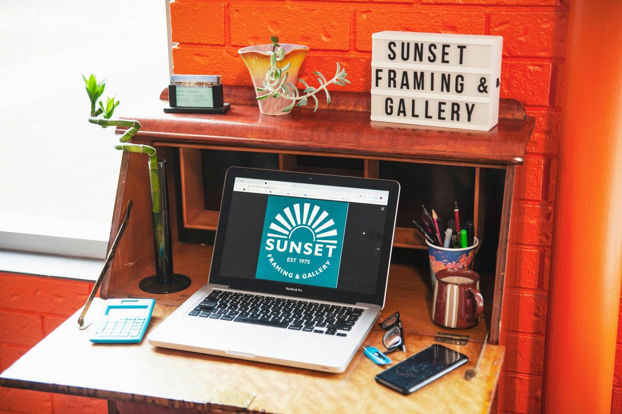 Hot desk Hirefive and half days a week