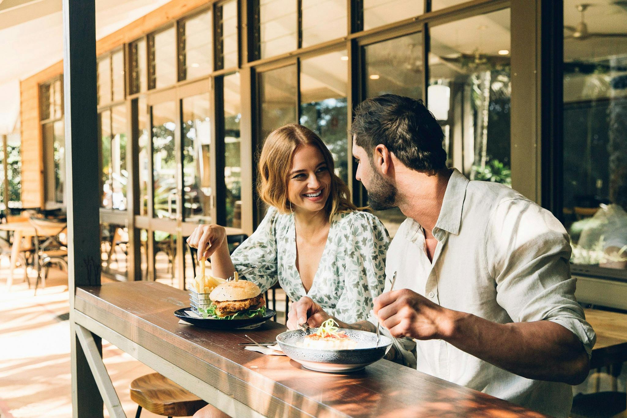 Indoor and outdoor dining options