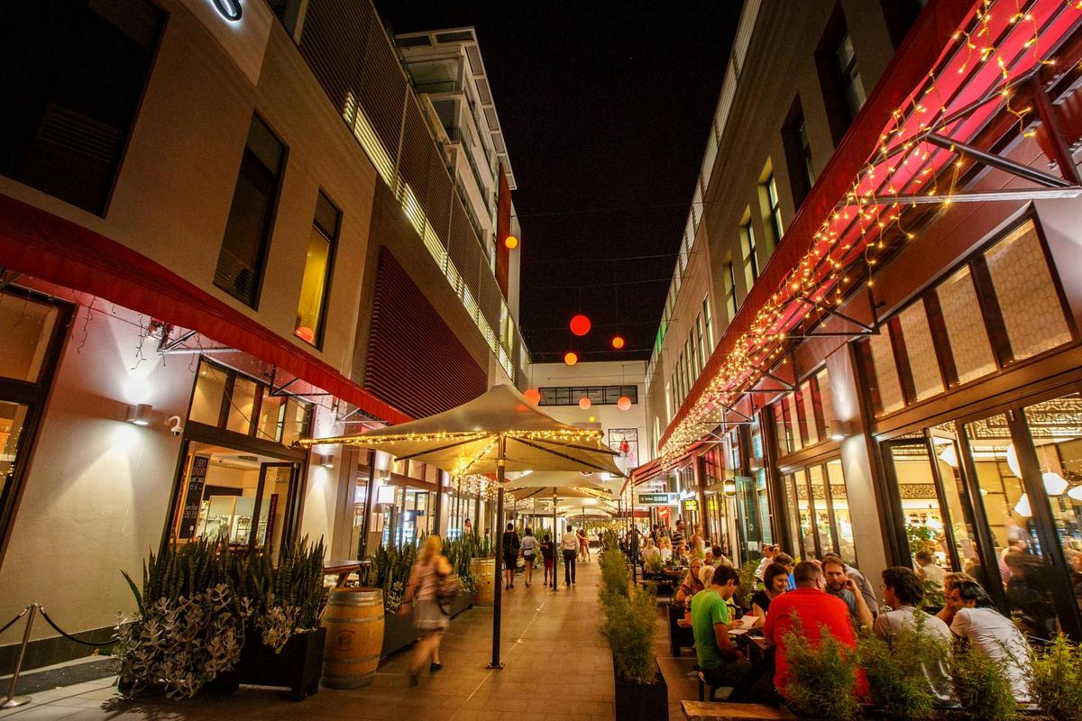Claremont Quarter Food Lane