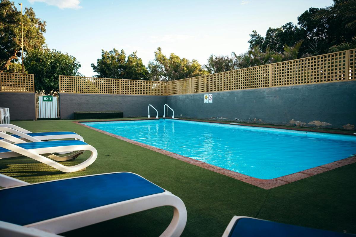 Swimming Pool at Capricorn Holiday Park in Carnarvon