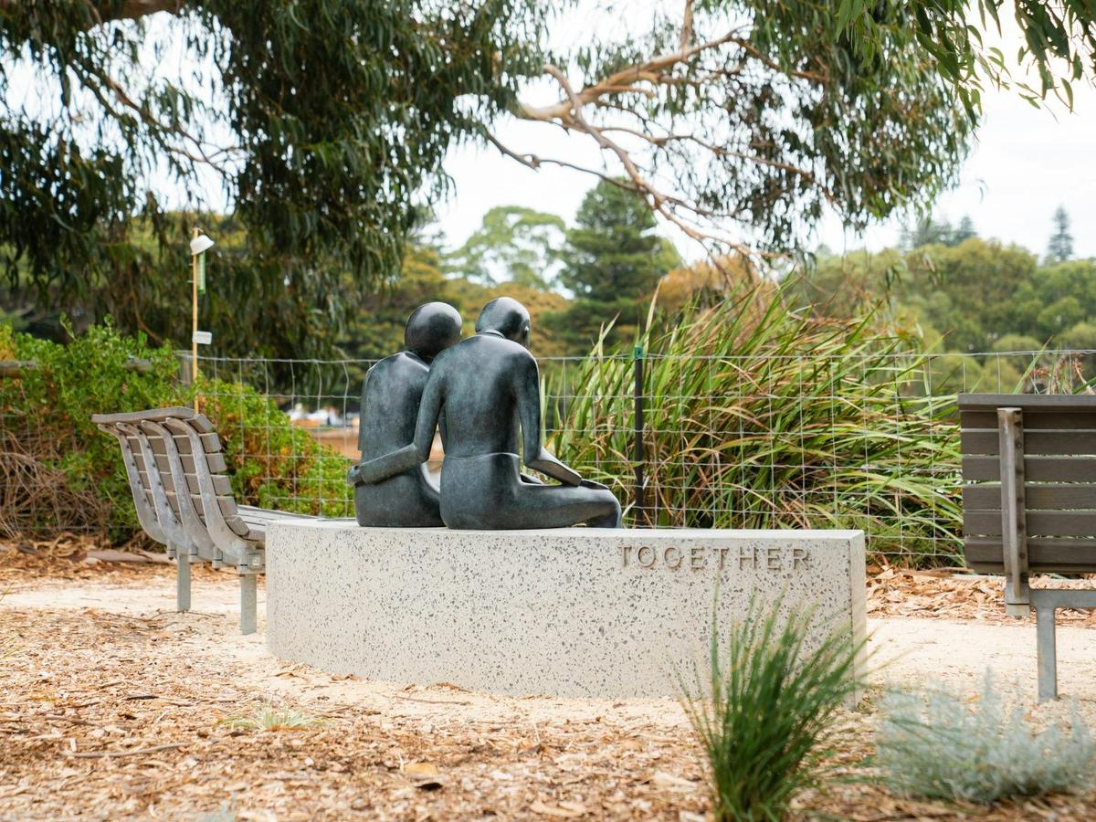 Together sculpture by Simon Youngleson