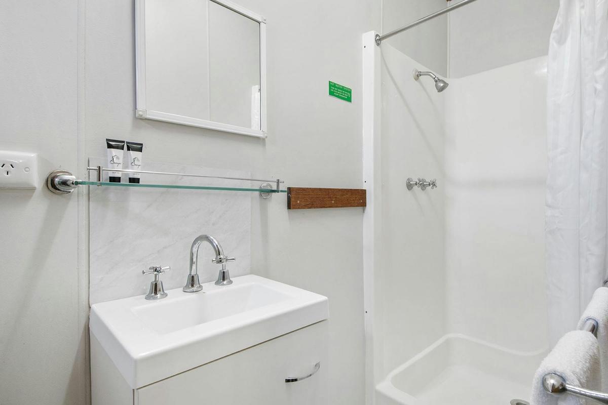Standard Studio Cabin - Pet Friendly