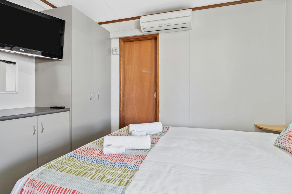 Standard Studio Cabin