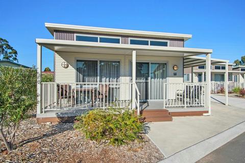 Deluxe 3 Bedroom Cabin - Sleeps 7