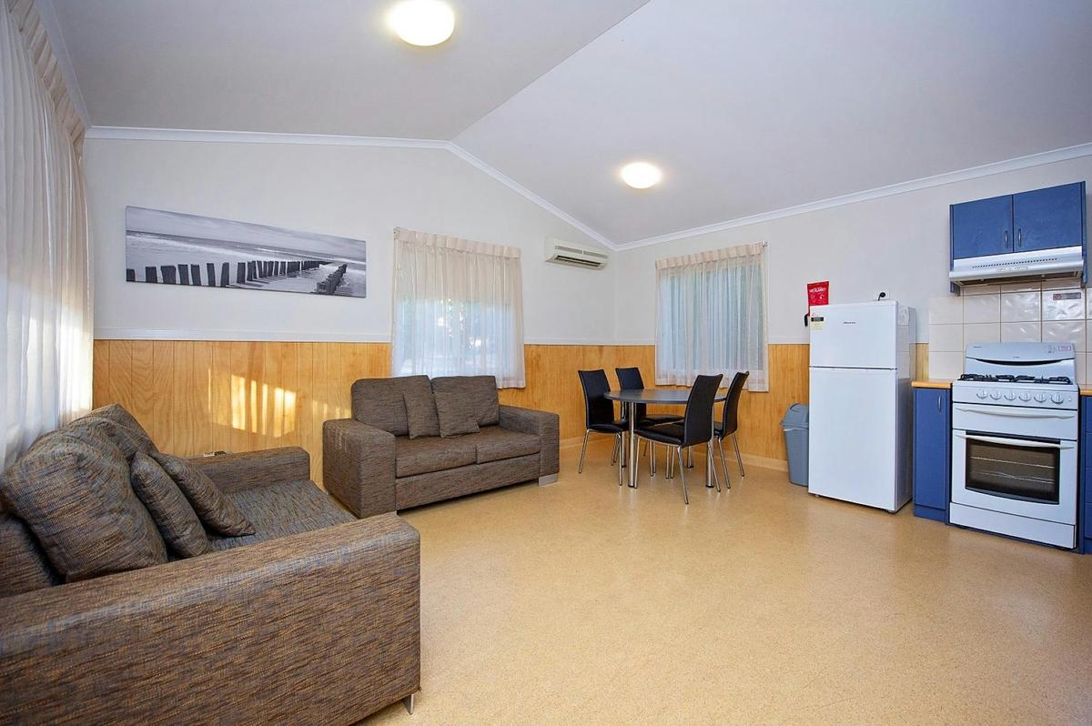 Standard One Bedroom Cabin - Sleeps 2