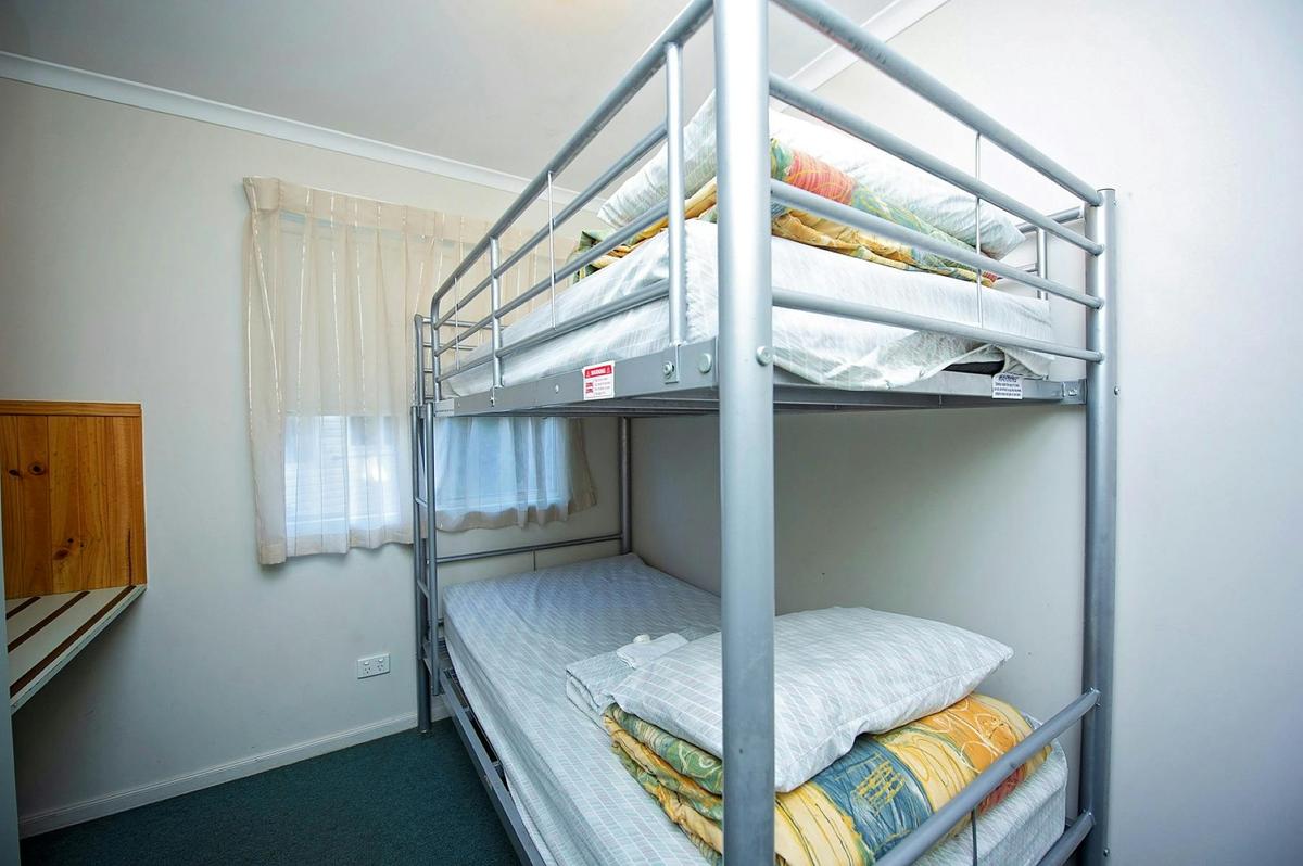Superior Two Bedroom Cabin - Sleeps 4