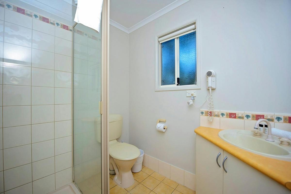 Standard One Bedroom Cabin - Sleeps 2