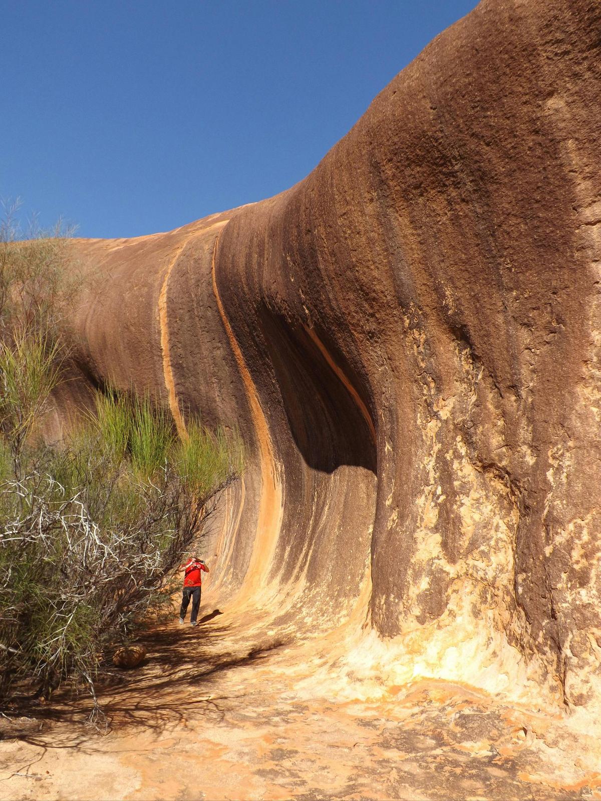 Elachbutting Rock