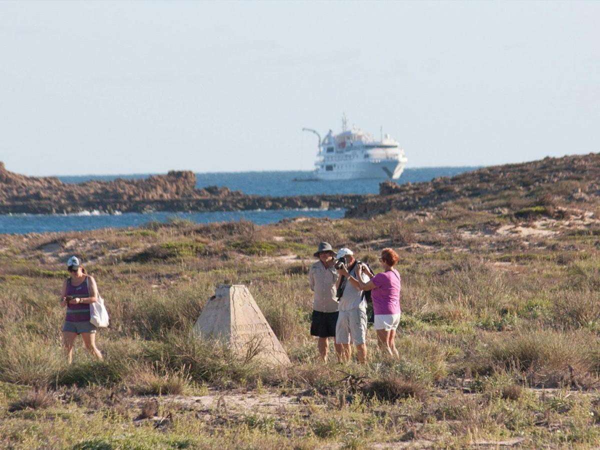 Ningaloo & The Rowley Shoals - Broome - Broome 12 Nights