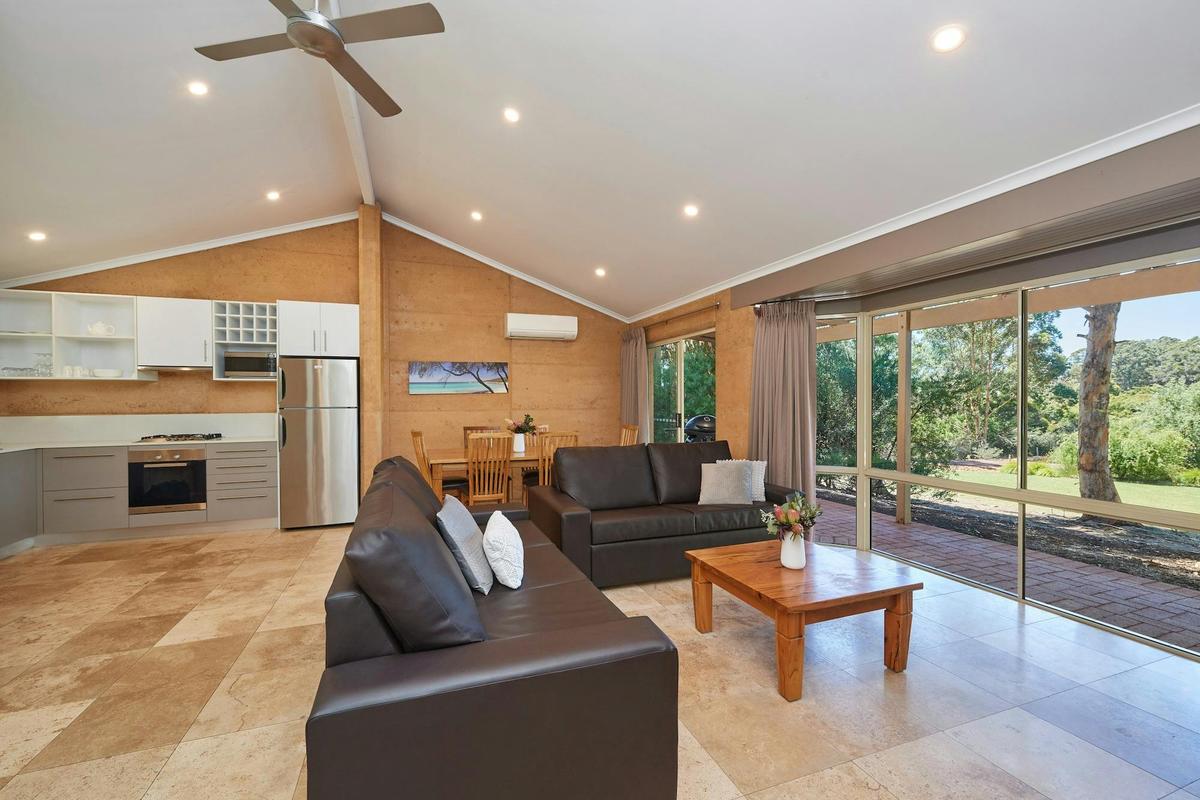 Two Bedroom Queen Bed Chalet