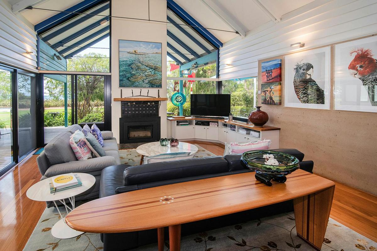 Beachfront Cottage 13