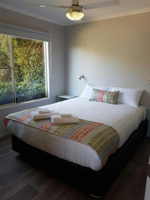 Superior One Bedroom Cabin - Sleeps 2