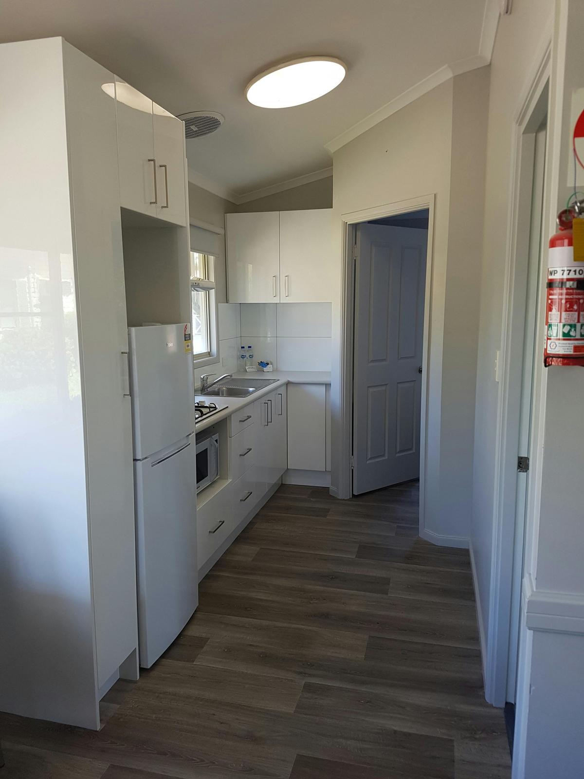 Superior One Bedroom Cabin - Sleeps 2