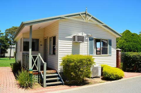 Standard Cabin - Two Bedroom - Sleeps 5