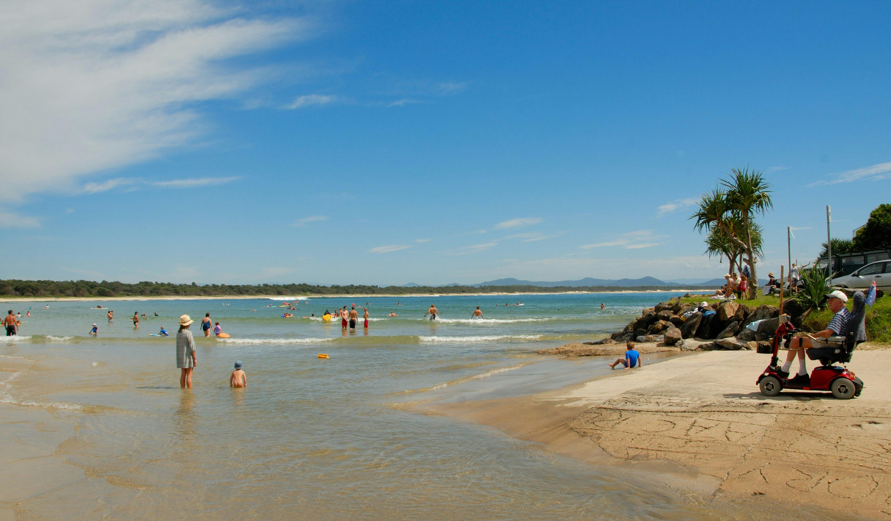 Foster Beach, Scotts Head