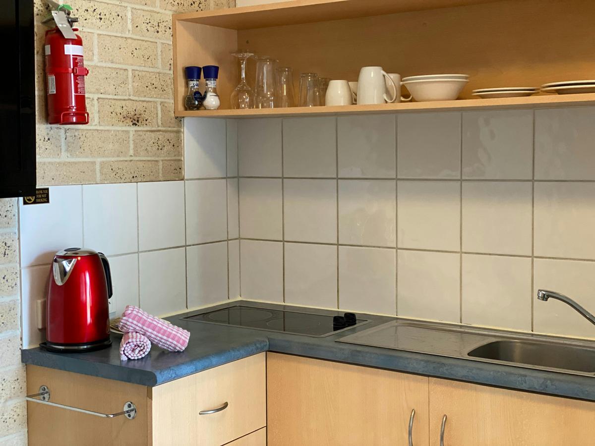 1 bedroom kitchenette