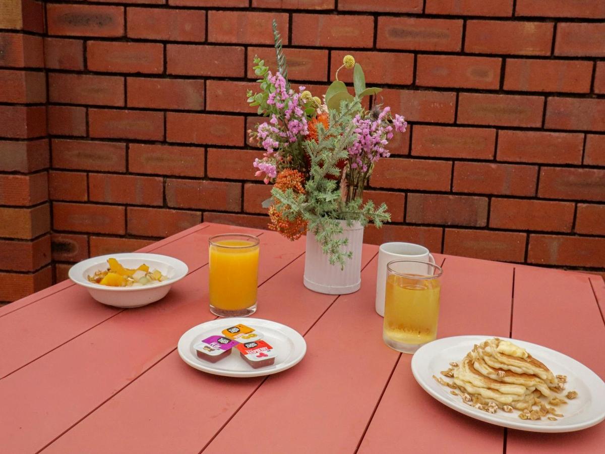 complimentary breakfast - all inclusive