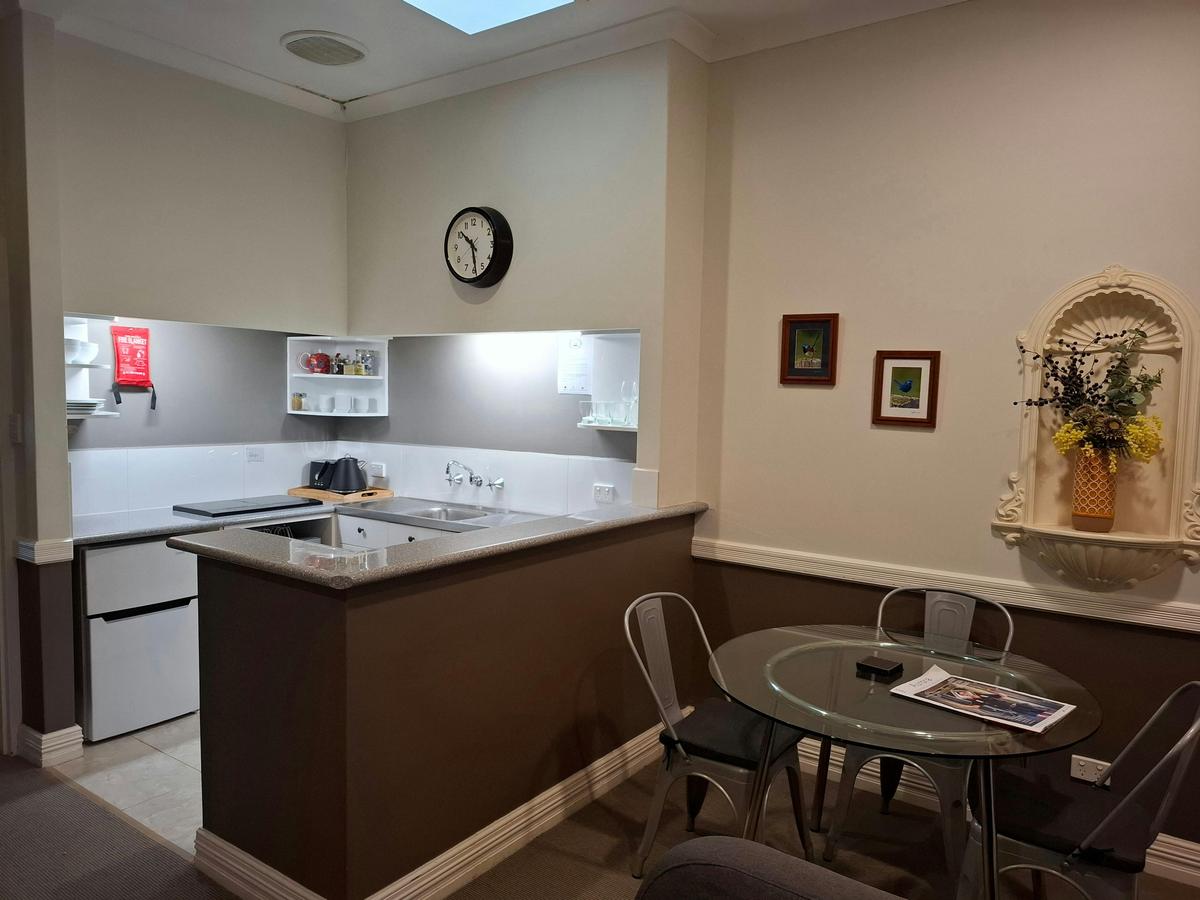 kitchen / dining