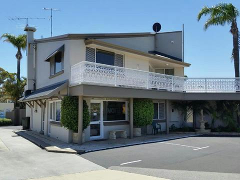 Foreshore Motel
