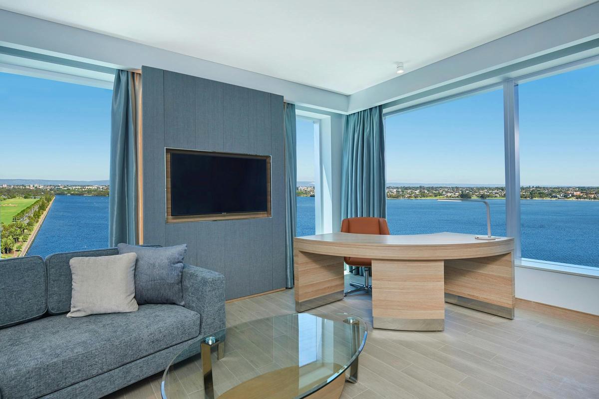 Working desk in King Deluxe Room