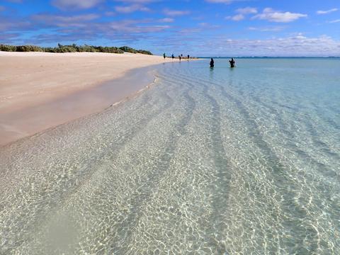 Lagoon Explorer - Full Day Sea Kayak and Snorkel Tour