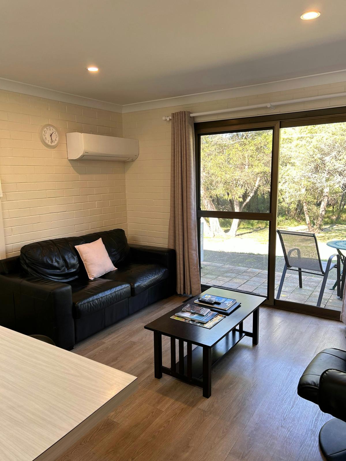 Lounge - Single bedroom