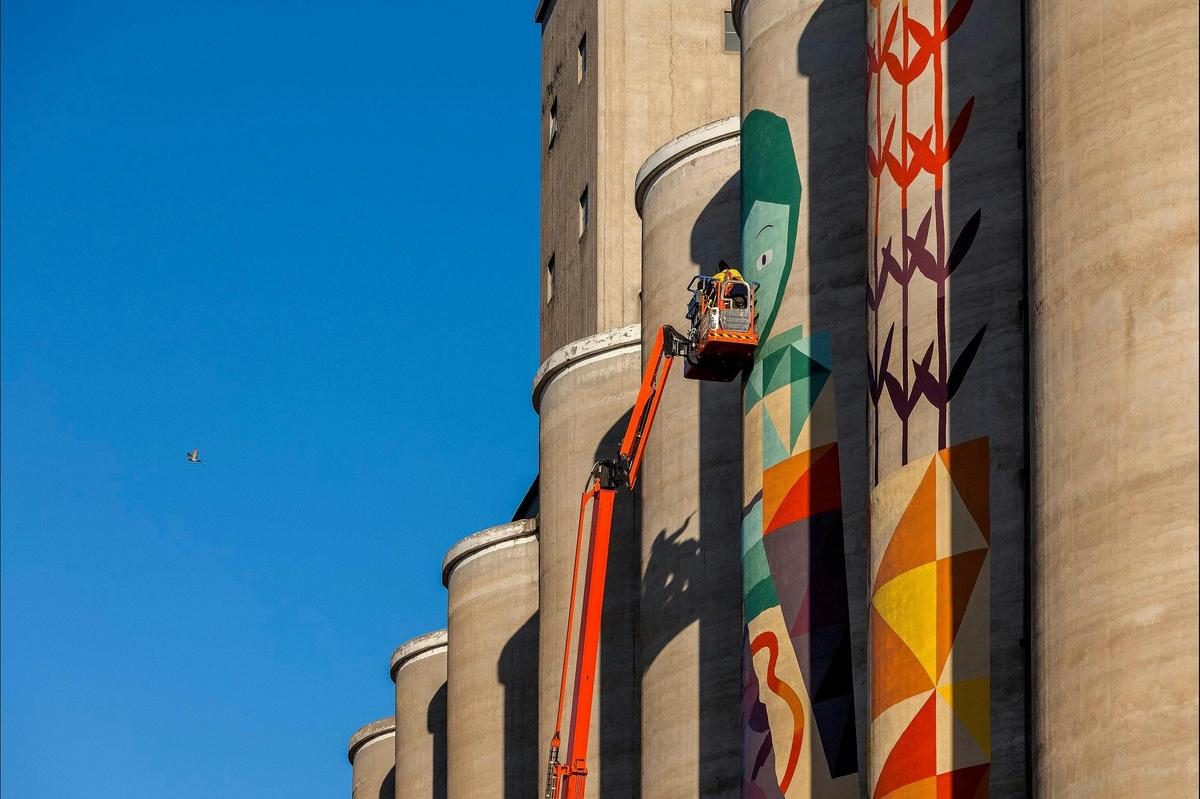 Merredin's Painted Grain Silos, Merredin, Western Australia