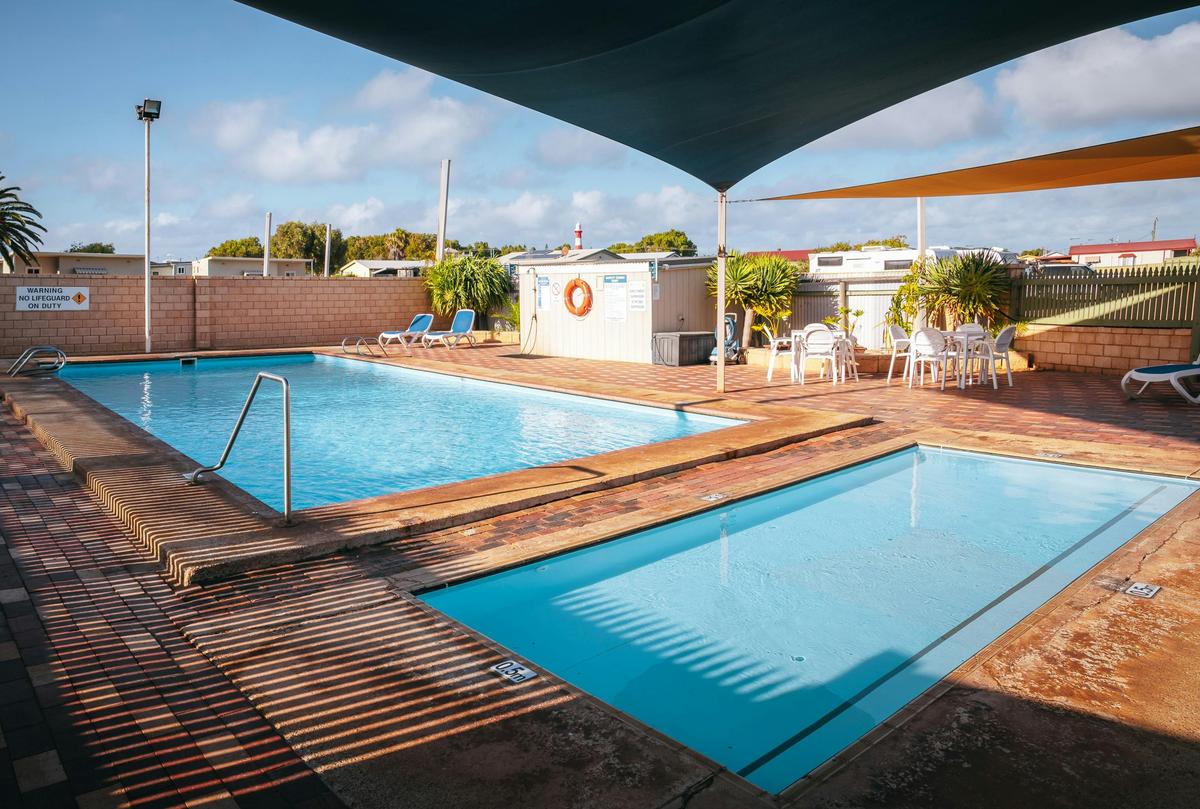 Geraldton Belair Gardens Caravan Park Swimming and Kiddie Pools