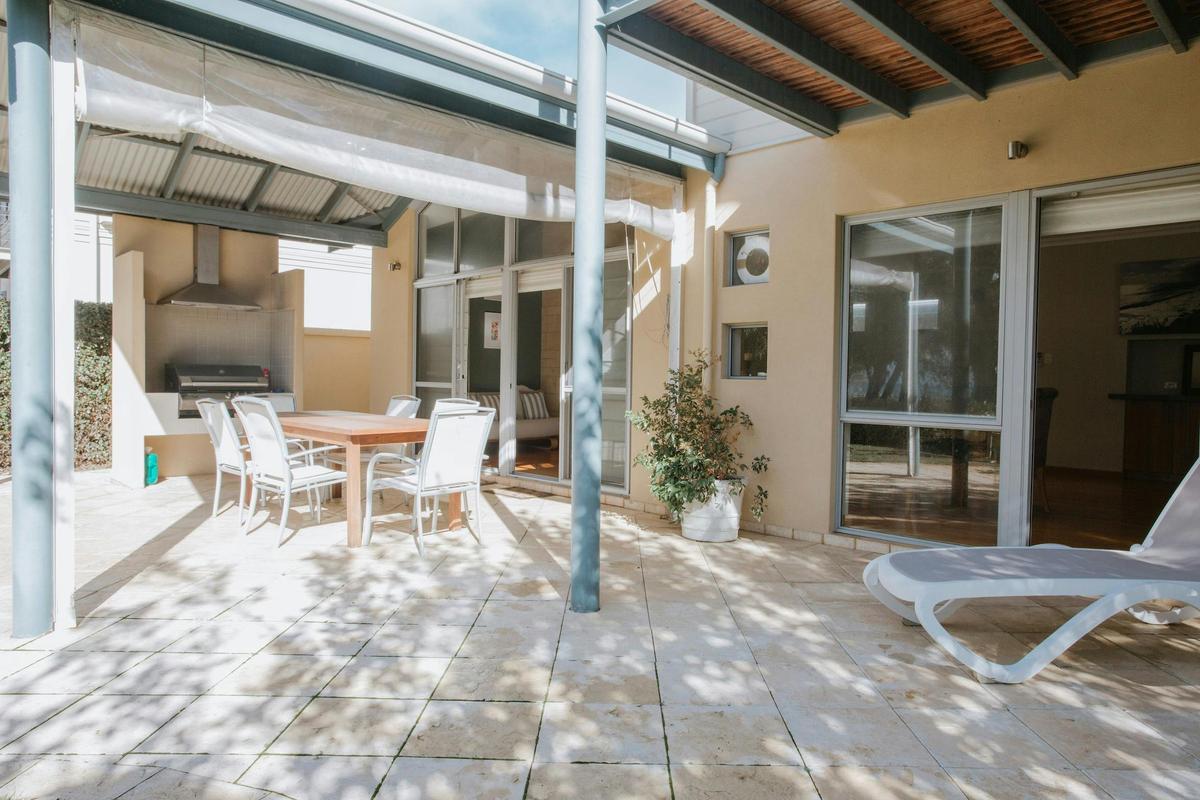 Beachfront Villa 12