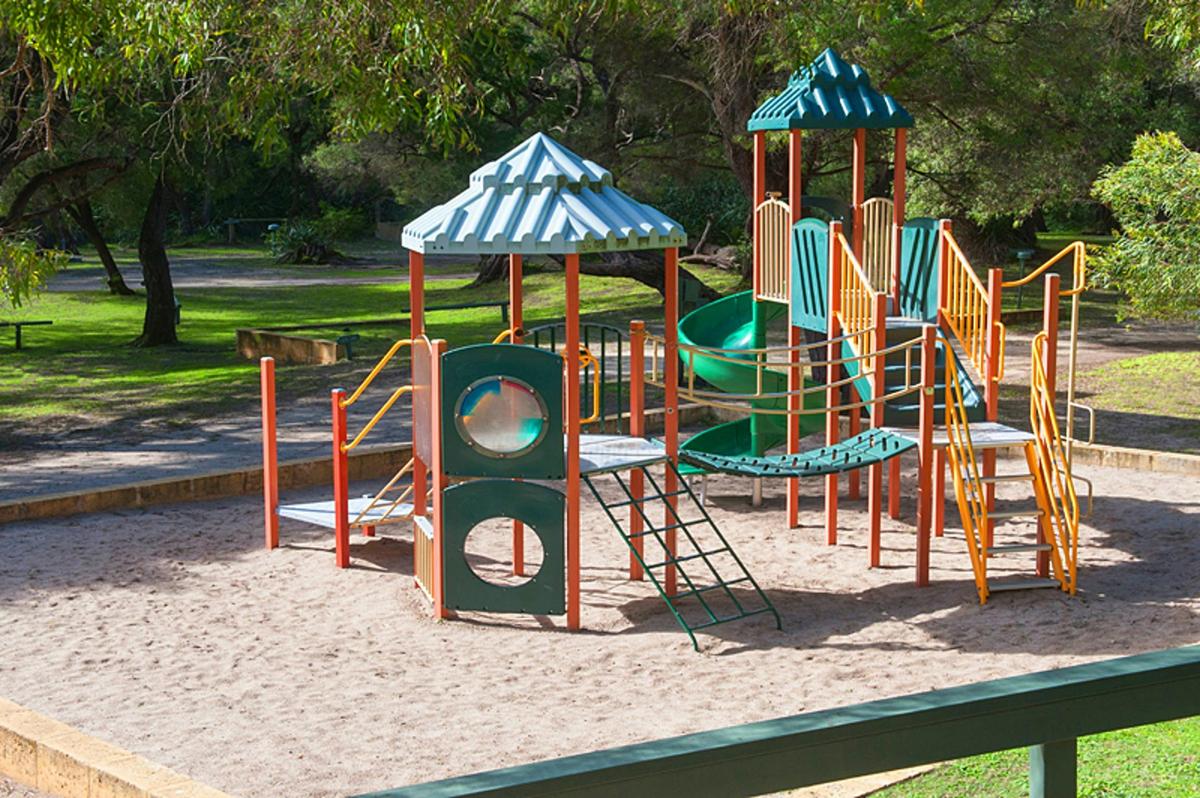 Hamelin Bay Holiday Park Playground