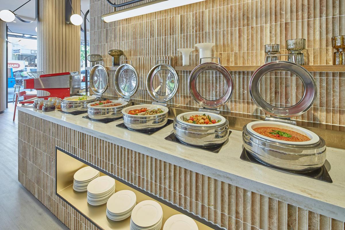 ibis Perth Buffet