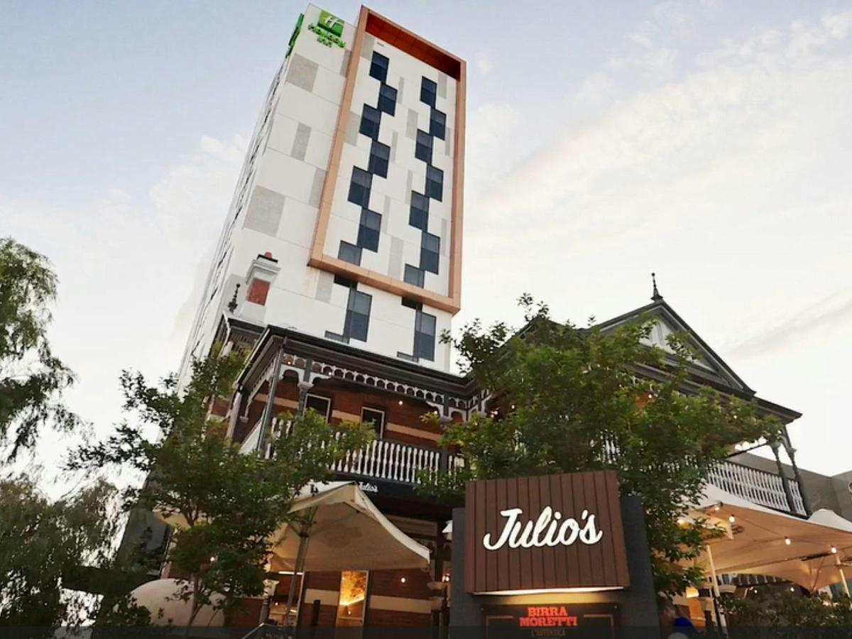 Holiday Inn West Perth