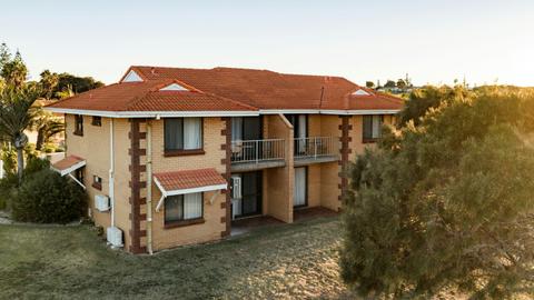 Two and Three Bedroom Self Contained Aparments