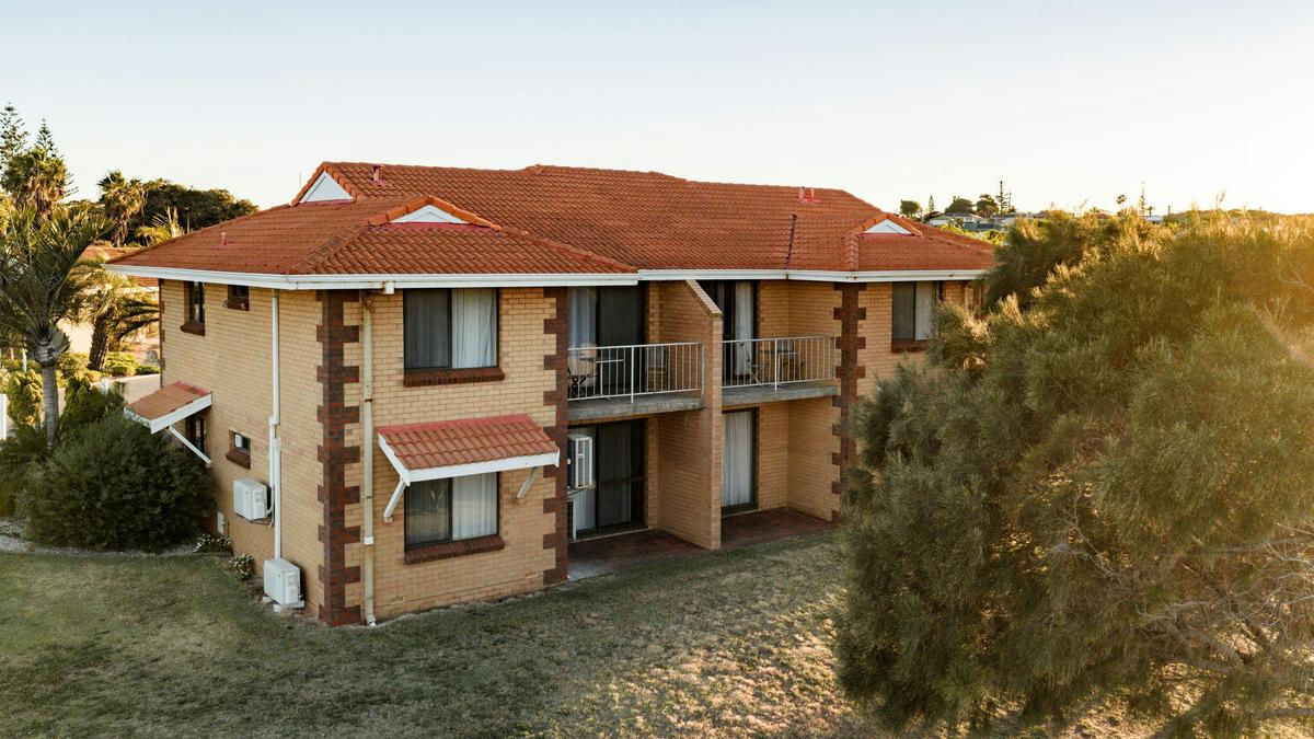 Two and Three Bedroom Self Contained Aparments