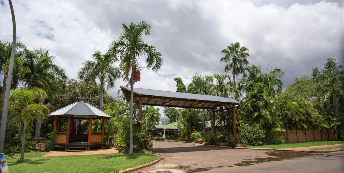 Ivanhoe Entrance