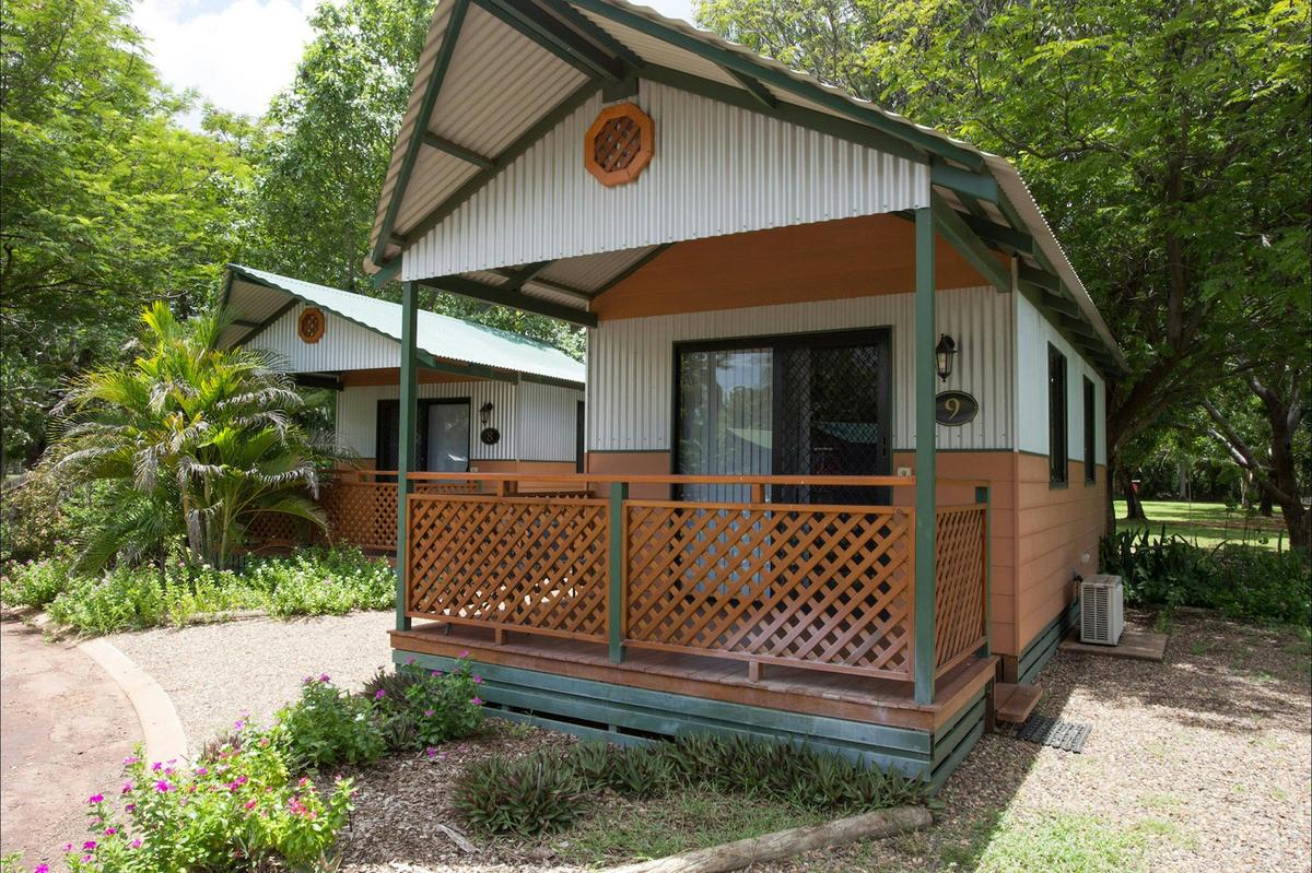 One Bedroom Delux Cabins
