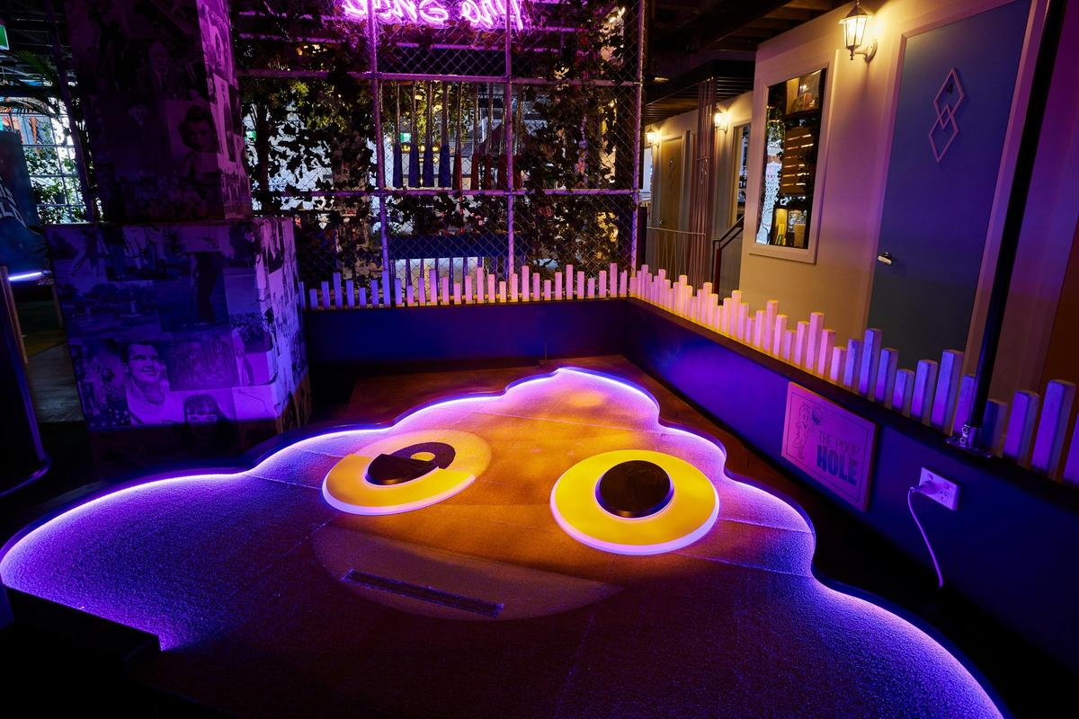 emoji poop hole