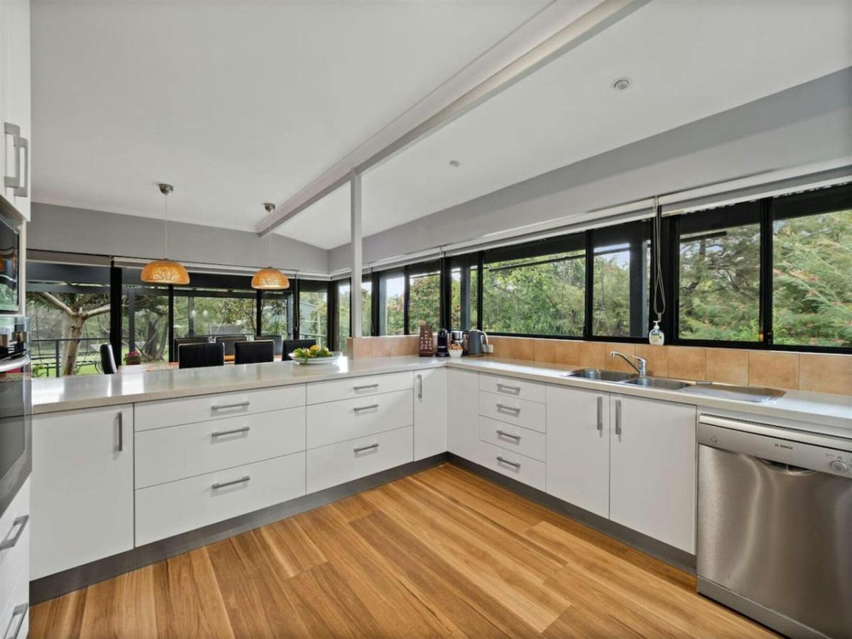 Fully Equipped Kitchen with Garden view