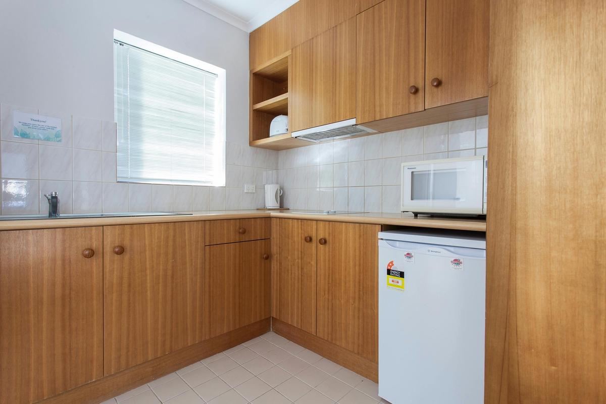 Superior Queen Room with Kitchenette