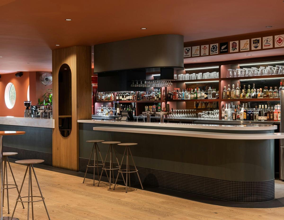 Hill Street Bar
