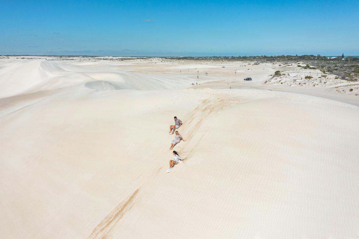 Australian Pinnacles Tours, Perth and Lancelin